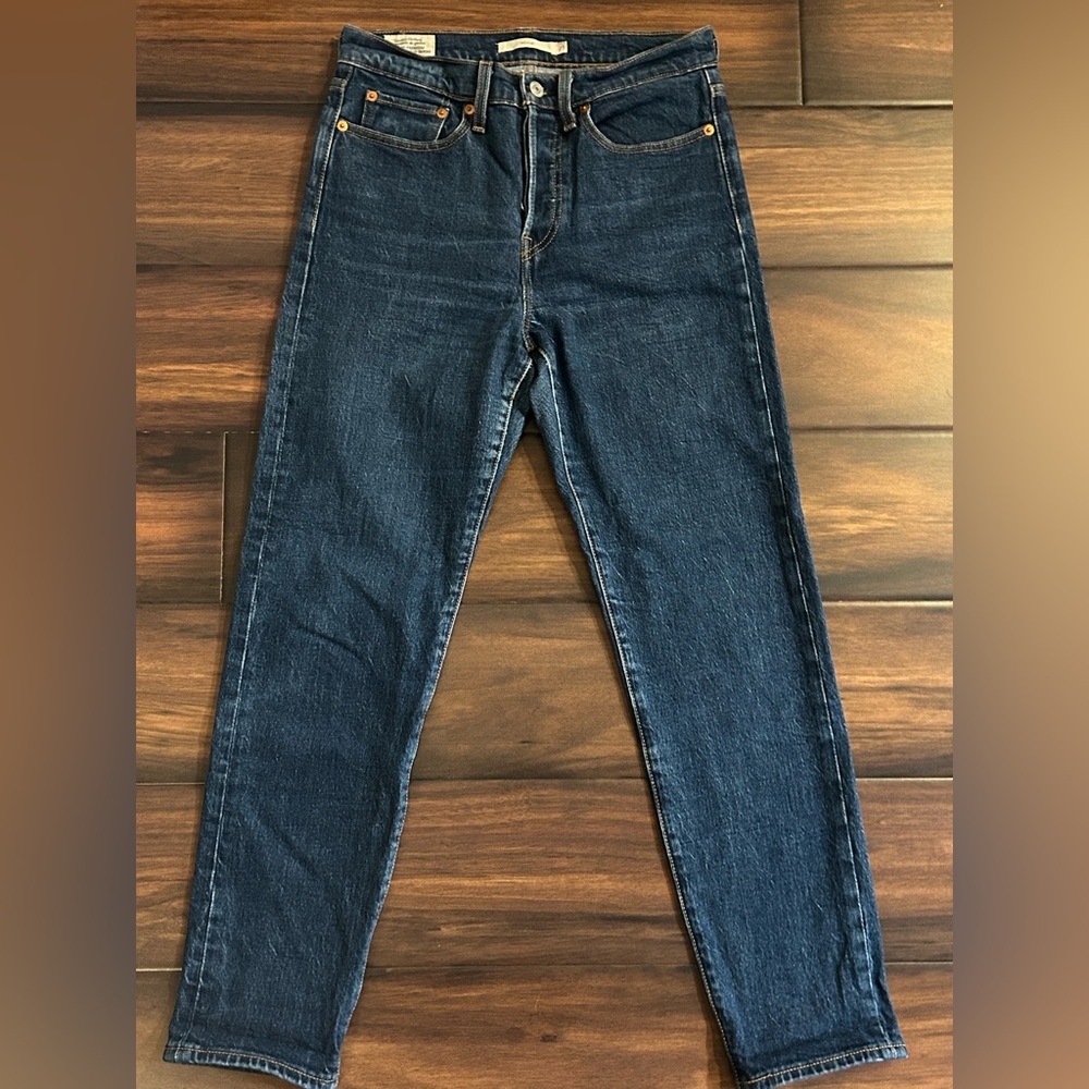 Levi’s Wedgie Straight